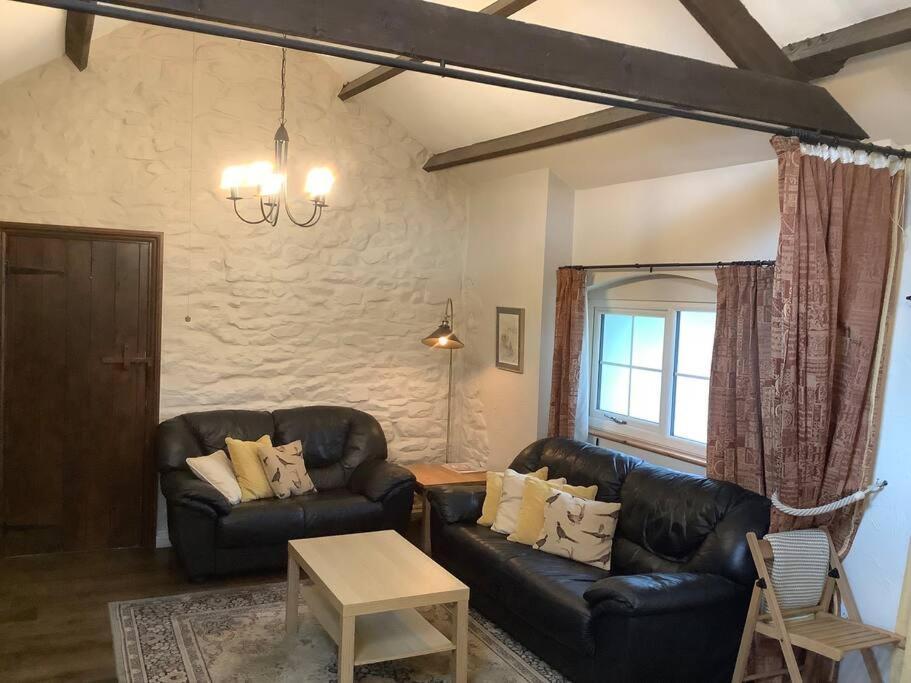 Apple Tree Corner Villa Blaenporth Exterior photo